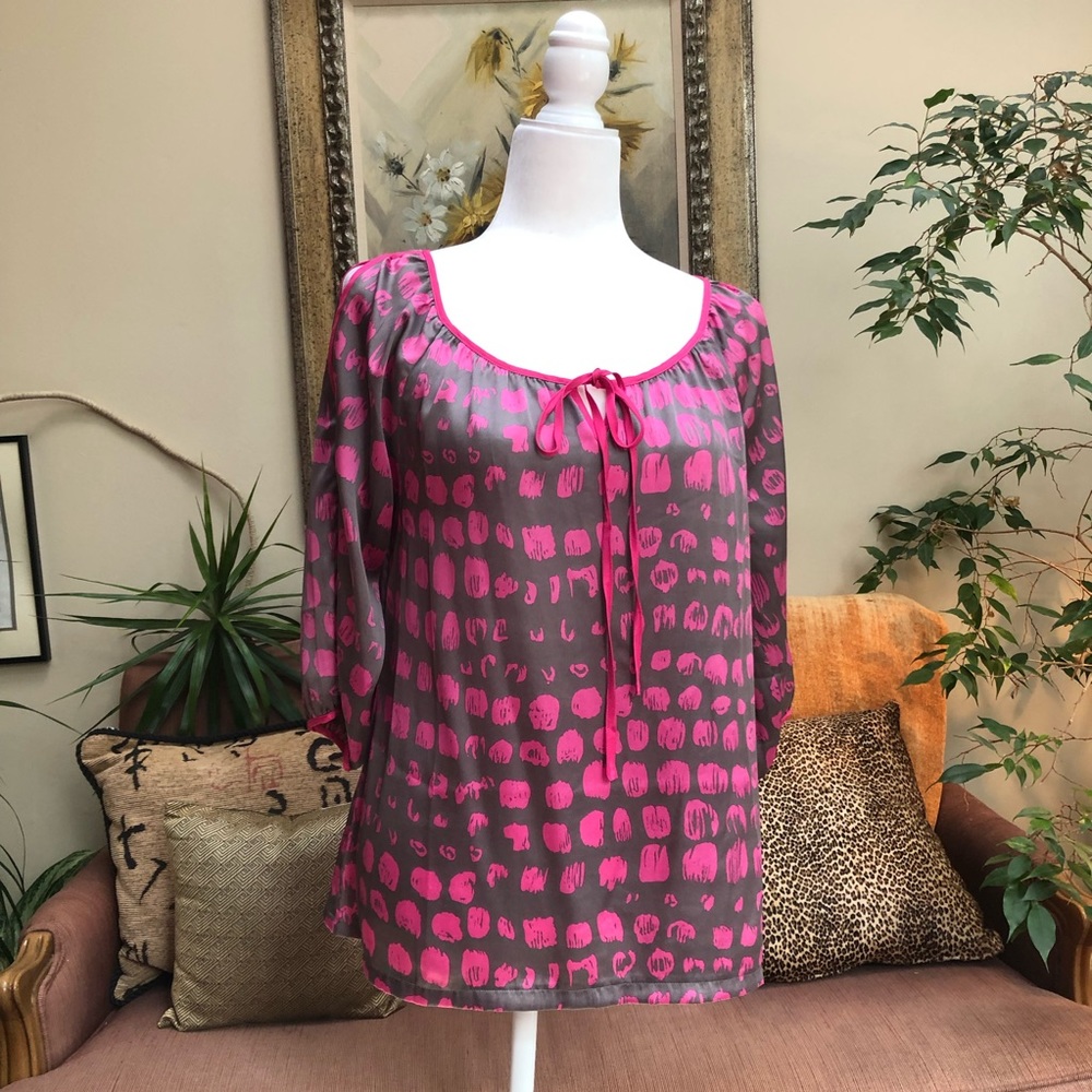 Joy Joy Size M Pink/Gray Split Shoulder & Sleeve